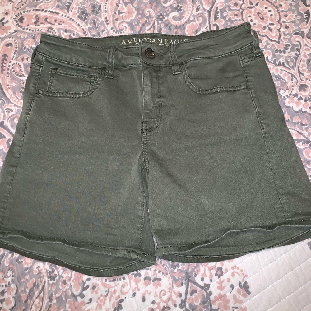 American Eagle Army Green Midi Shorts!